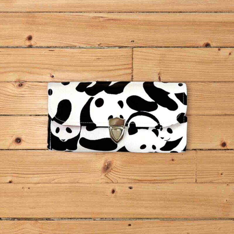 フラップ開閉型・家計やりくり財布・3費目管理用・モノグラムパンダ