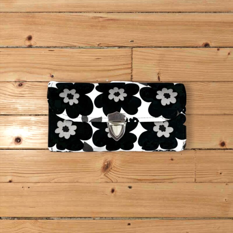 フラップ開閉型・家計やりくり財布・3費目管理用・北欧花柄