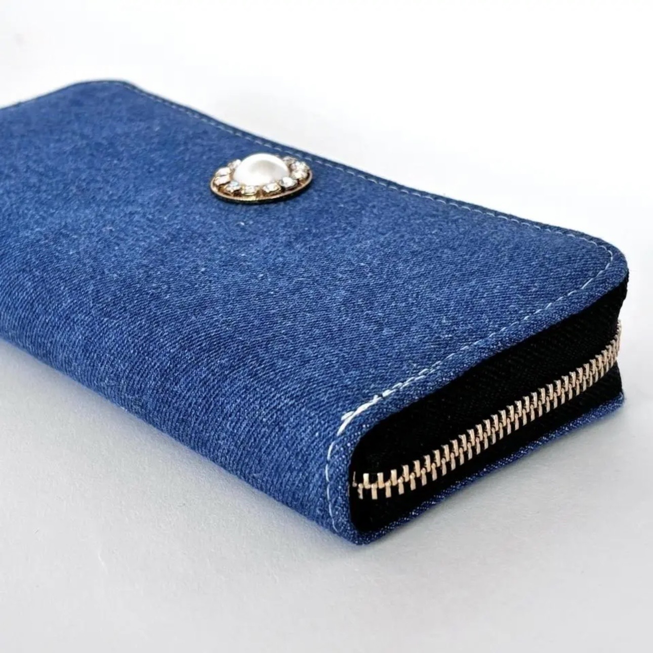 ラウンドファスナー型・家計やりくり財布・2費目管理用・デニム/斜め上から