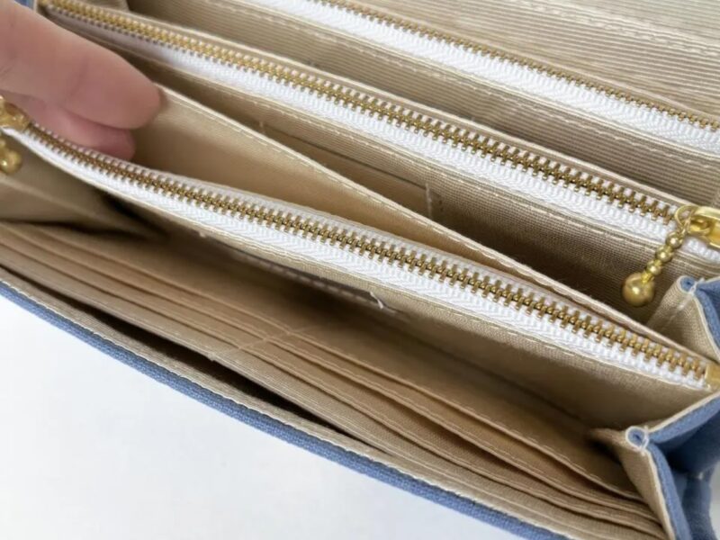 フラップ開閉型•家計やりくり財布•3費目管理用・スカイブルー・お札ポケット