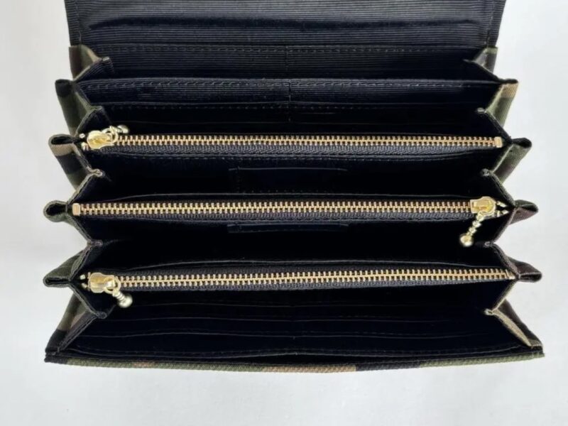 フラップ開閉型•家計やりくり財布•3費目管理用・迷彩柄・内部