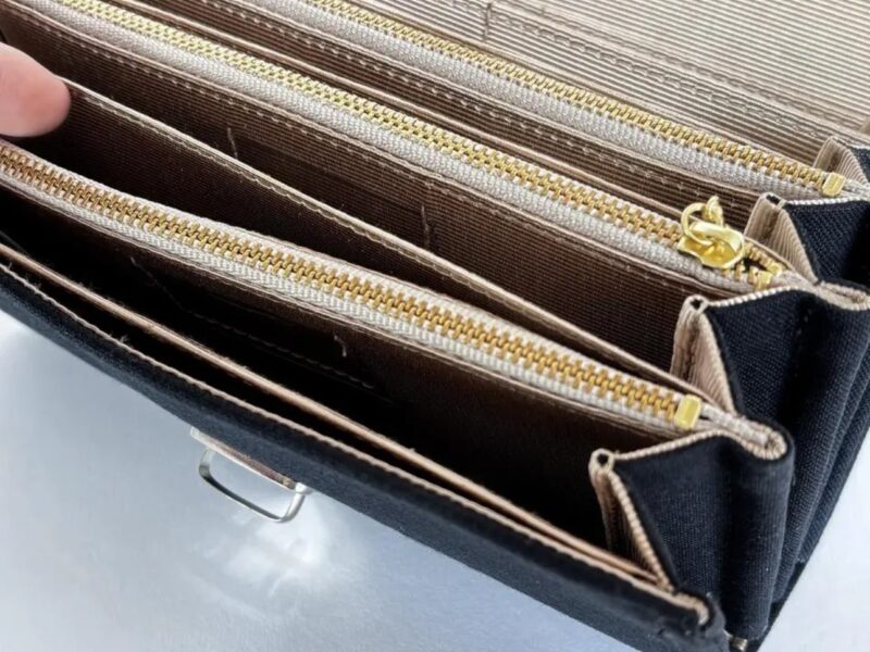 フラップ開閉型•家計やりくり財布•３費目管理用･ブラック･お札ポケット