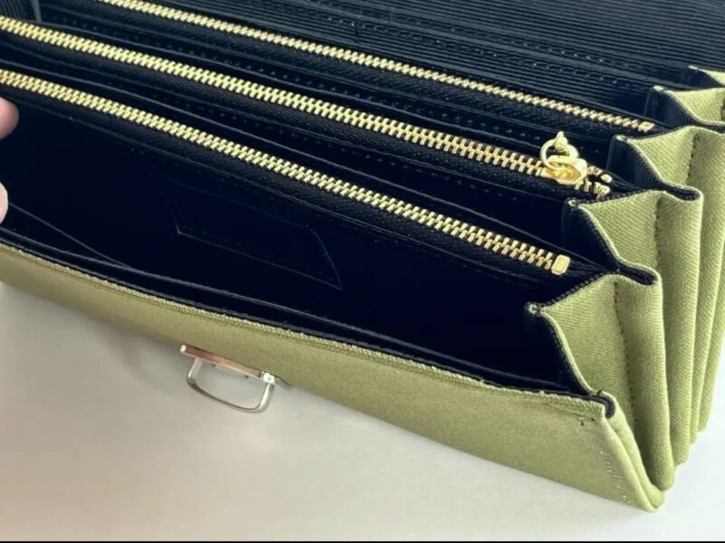 フラップ開閉型•家計やりくり財布•３費目管理用･カーキグリーン×ボーダー･費目ポケット