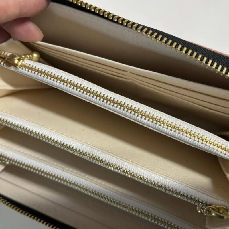 ラウンドファスナー型・家計やりくり財布・3費目管理用・スモークピンク・フリーポケット