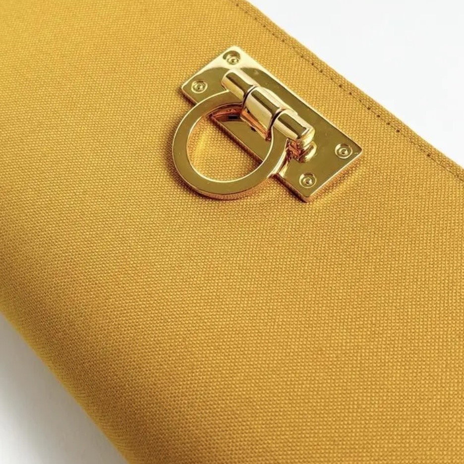 ラウンドファスナー型・家計やりくり財布・3費目管理用・マスタード・生地アップ