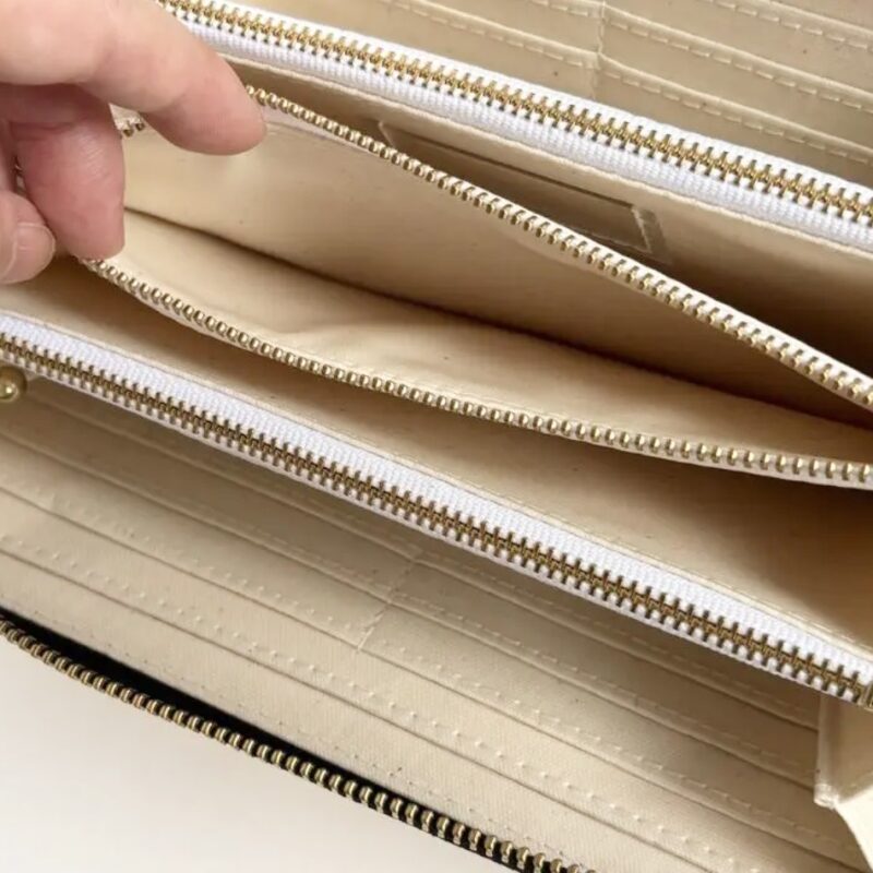 ラウンドファスナー型・家計やりくり財布・3費目管理用・マスタード・ファスナーポケット内部