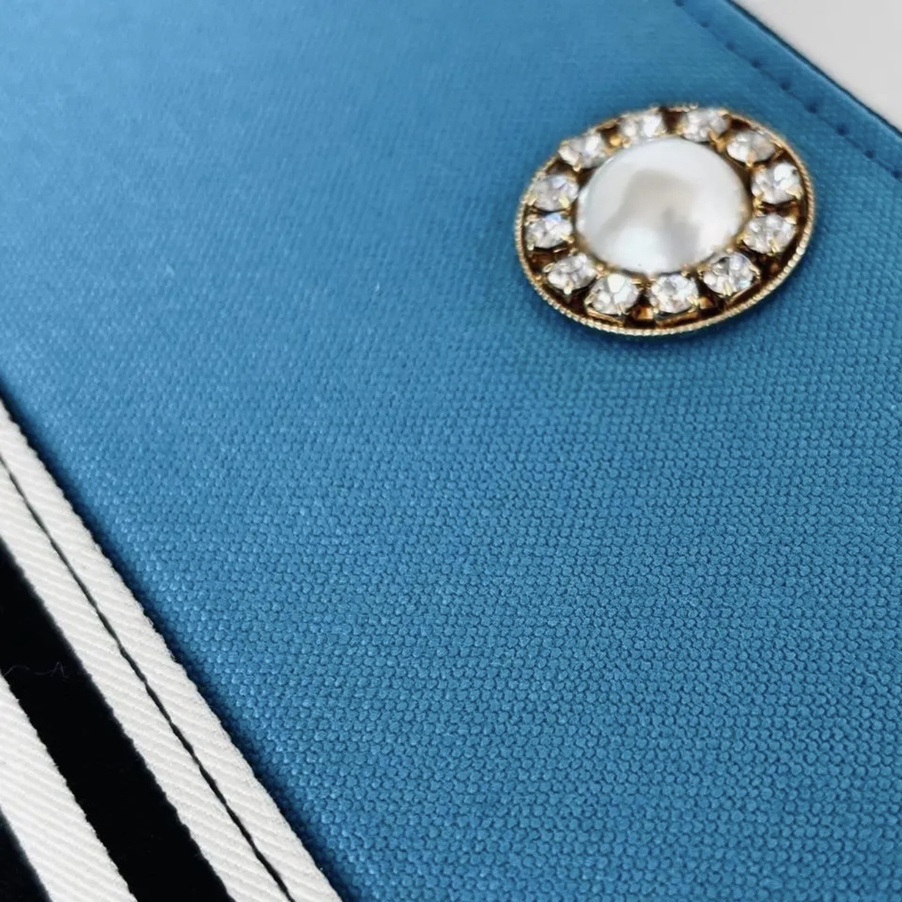 ラウンドファスナー型・家計やりくり財布・3費目管理用・ターコイズブルー×ボーダー・生地アップ