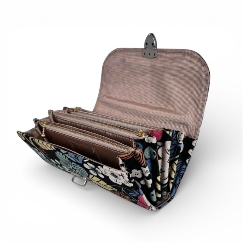 フラップ開閉型•家計やりくり財布•3費目管理用・植物柄ブラック・開いた状態