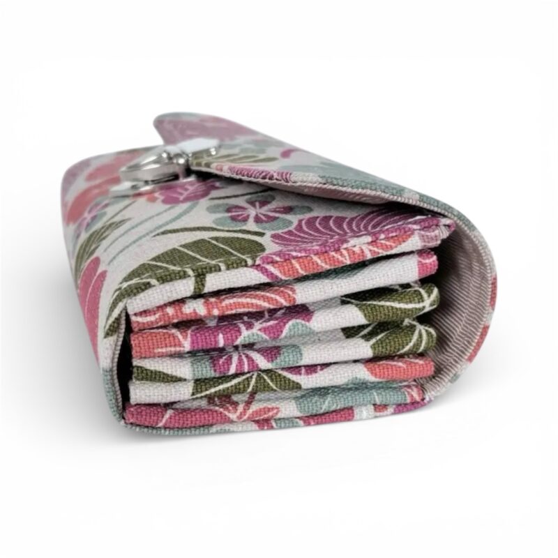 フラップ開閉型•家計やりくり財布•3費目管理用・植物柄生成り・横