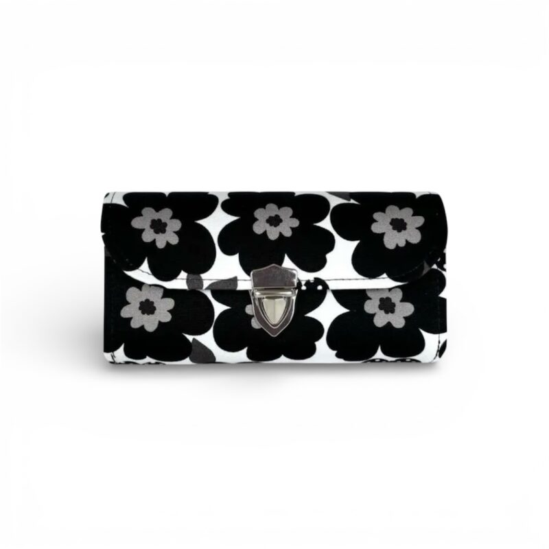 フラップ開閉型•家計やりくり財布•３費目管理用･北欧花柄