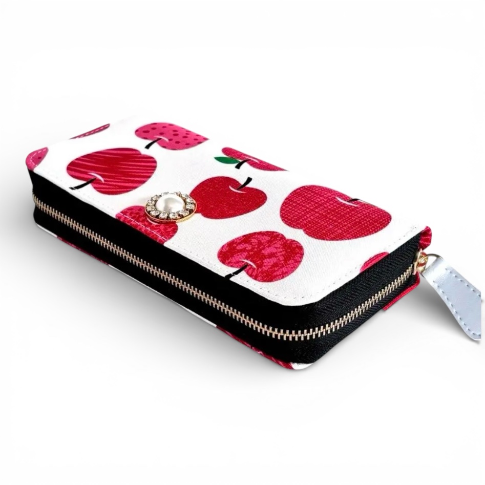 ラウンドファスナー型・家計やりくり財布・3費目管理用・アップル柄・斜め上から