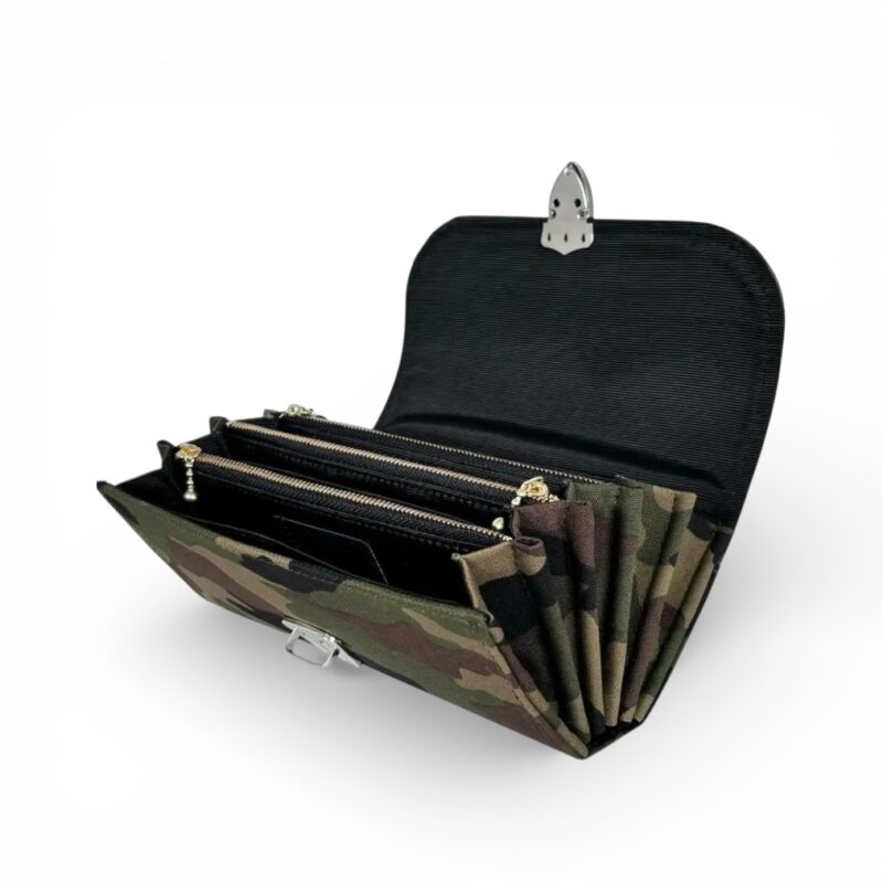 フラップ開閉型•家計やりくり財布•3費目管理用・迷彩柄・開いた状態