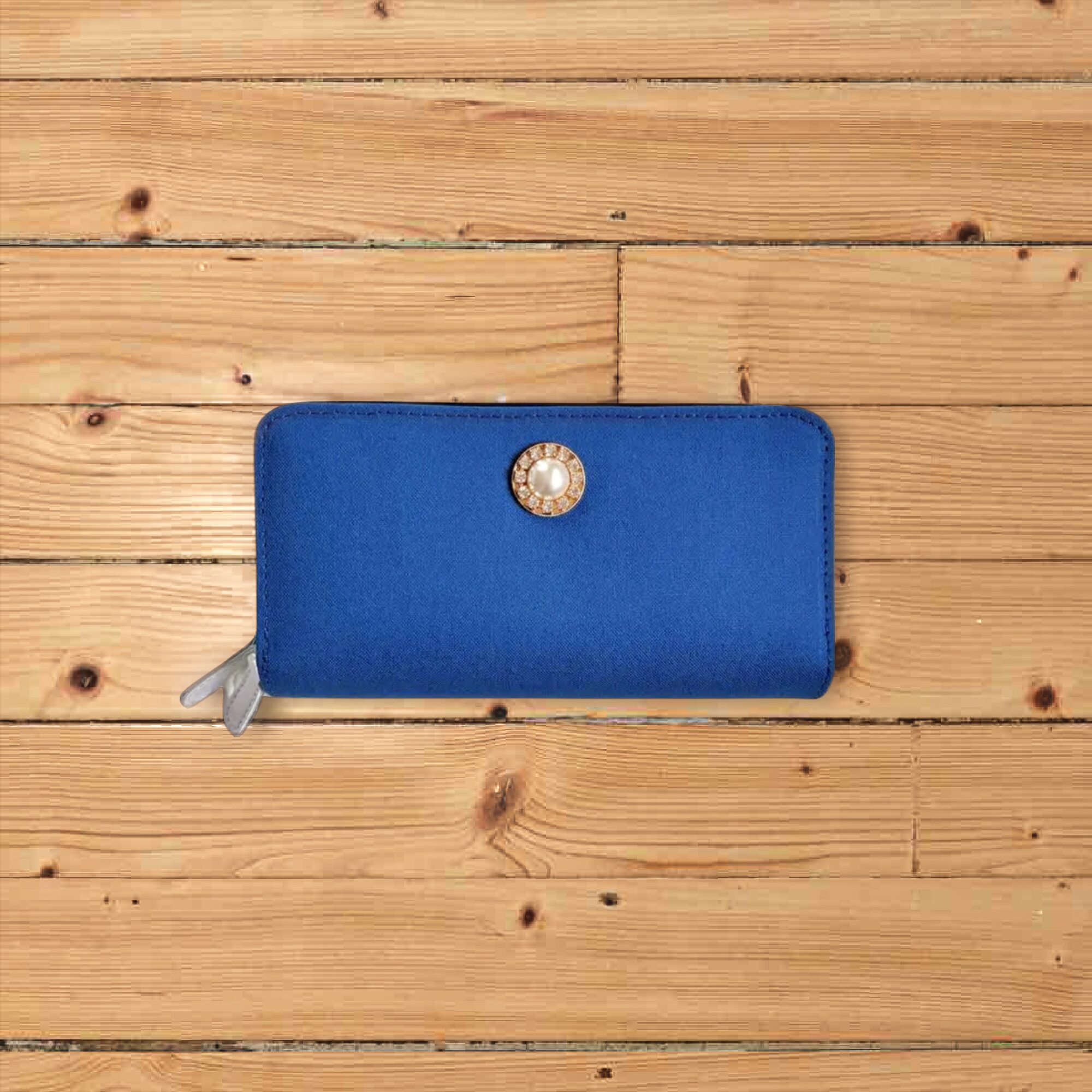 コバルトブルー・４費目管理