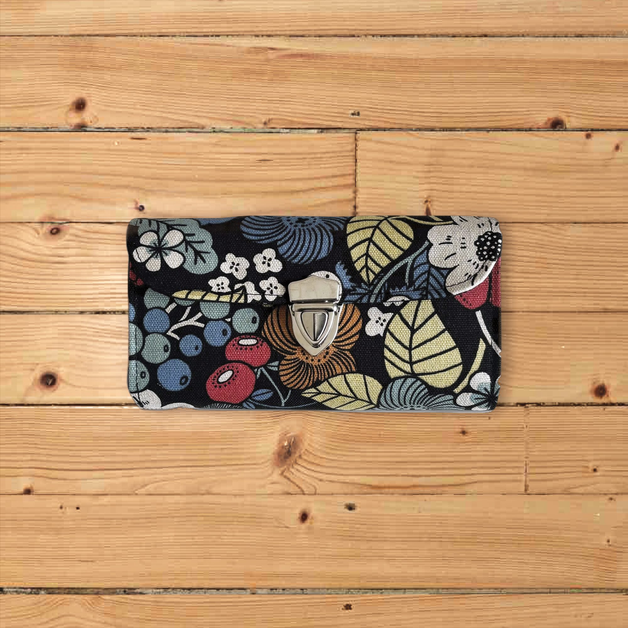 植物柄ブラック・3費目管理