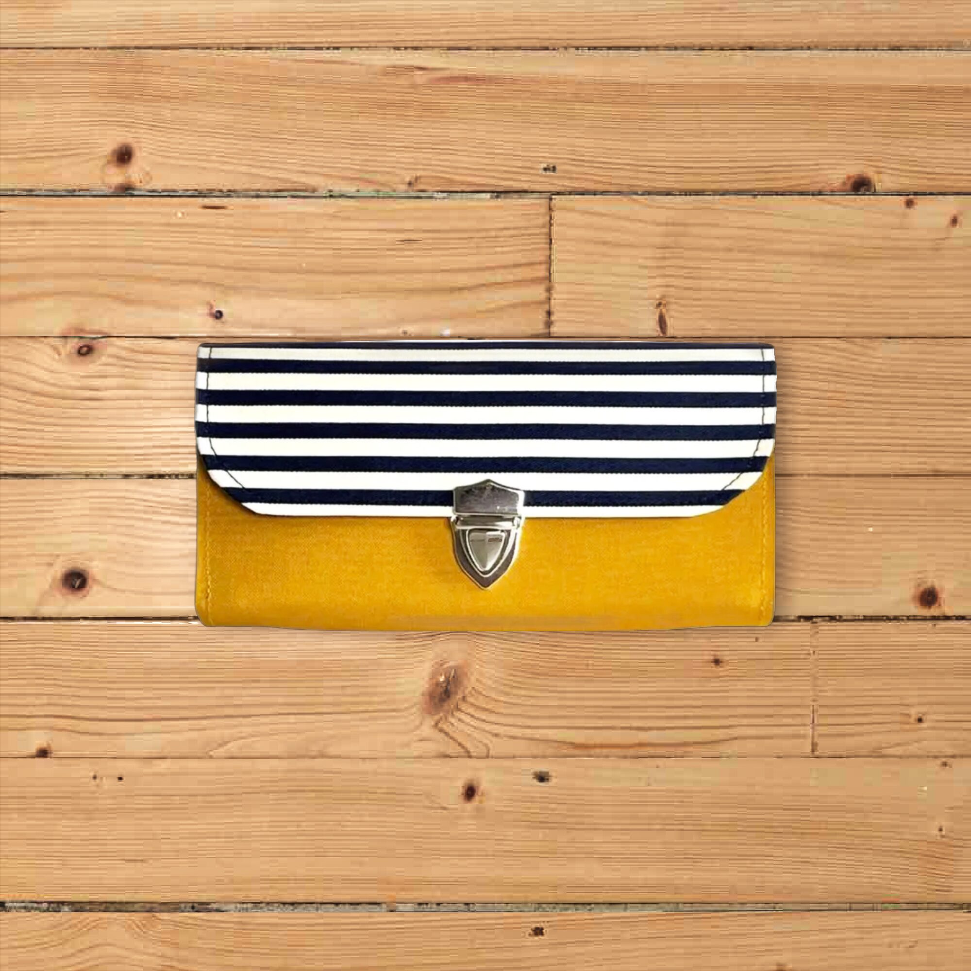 マスタード×ボーダー・3費目管理