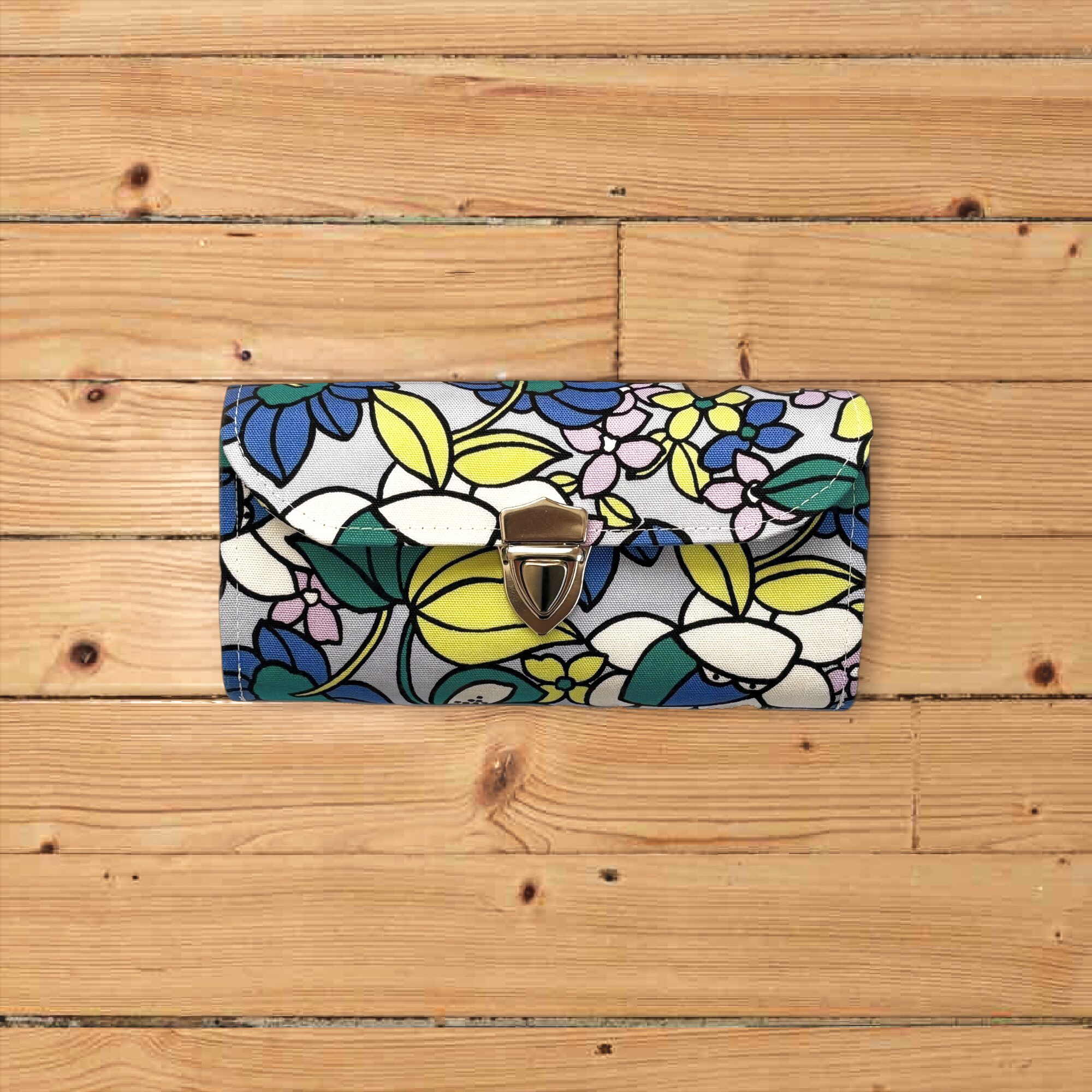 レトロフラワーブルー・3費目管理