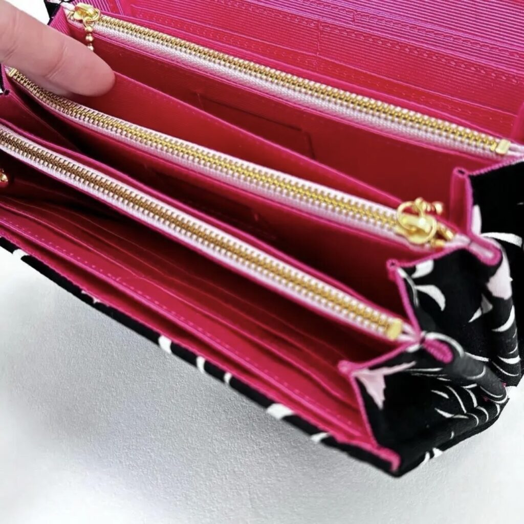 フラップ開閉型・3費目管理・アスター柄ブラック