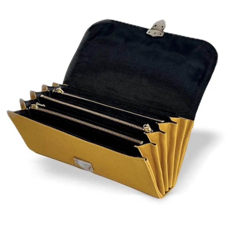 フラップ開閉型・3費目管理・マスタード×ボーダー・開いた状態