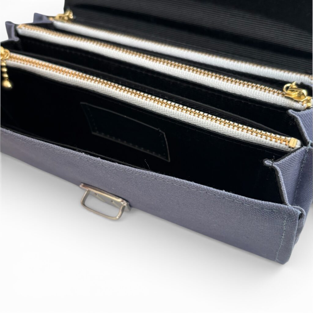 フラップ開閉型・ブルーグレー・3費目管理・費目ポケット