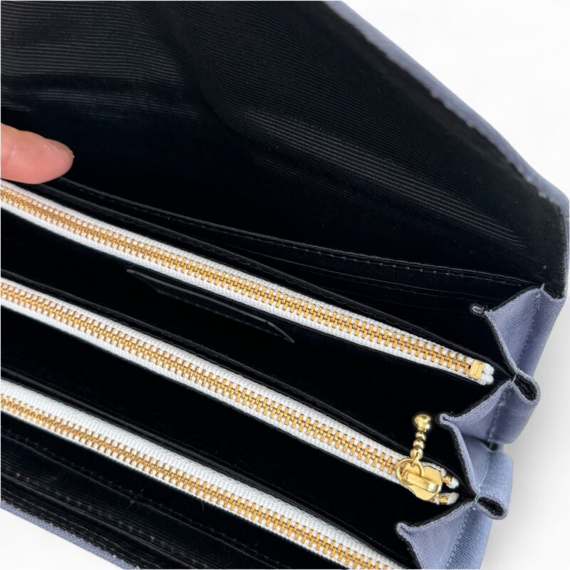 フラップ開閉型・ブルーグレー・3費目管理・フリーポケット１