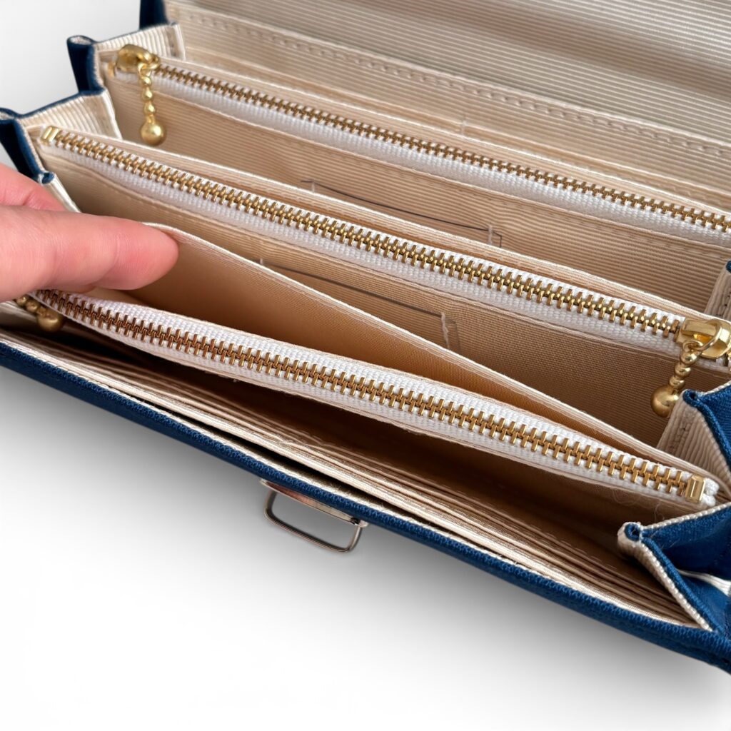 フラップ開閉型・3費目管理・コバルトブルー・お札ポケット