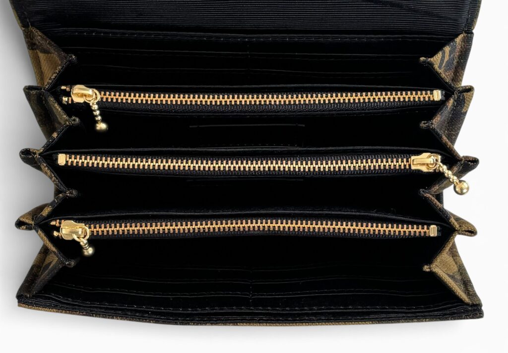 フラップ開閉型・3費目管理・掠れ迷彩柄・内部